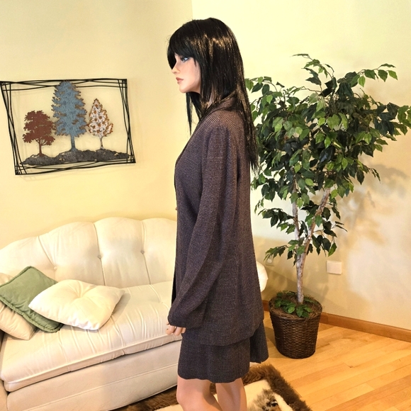 Vintage Jones Wear Woman's Purple Tweed Suit, Size 12 - Picture 5 of 8